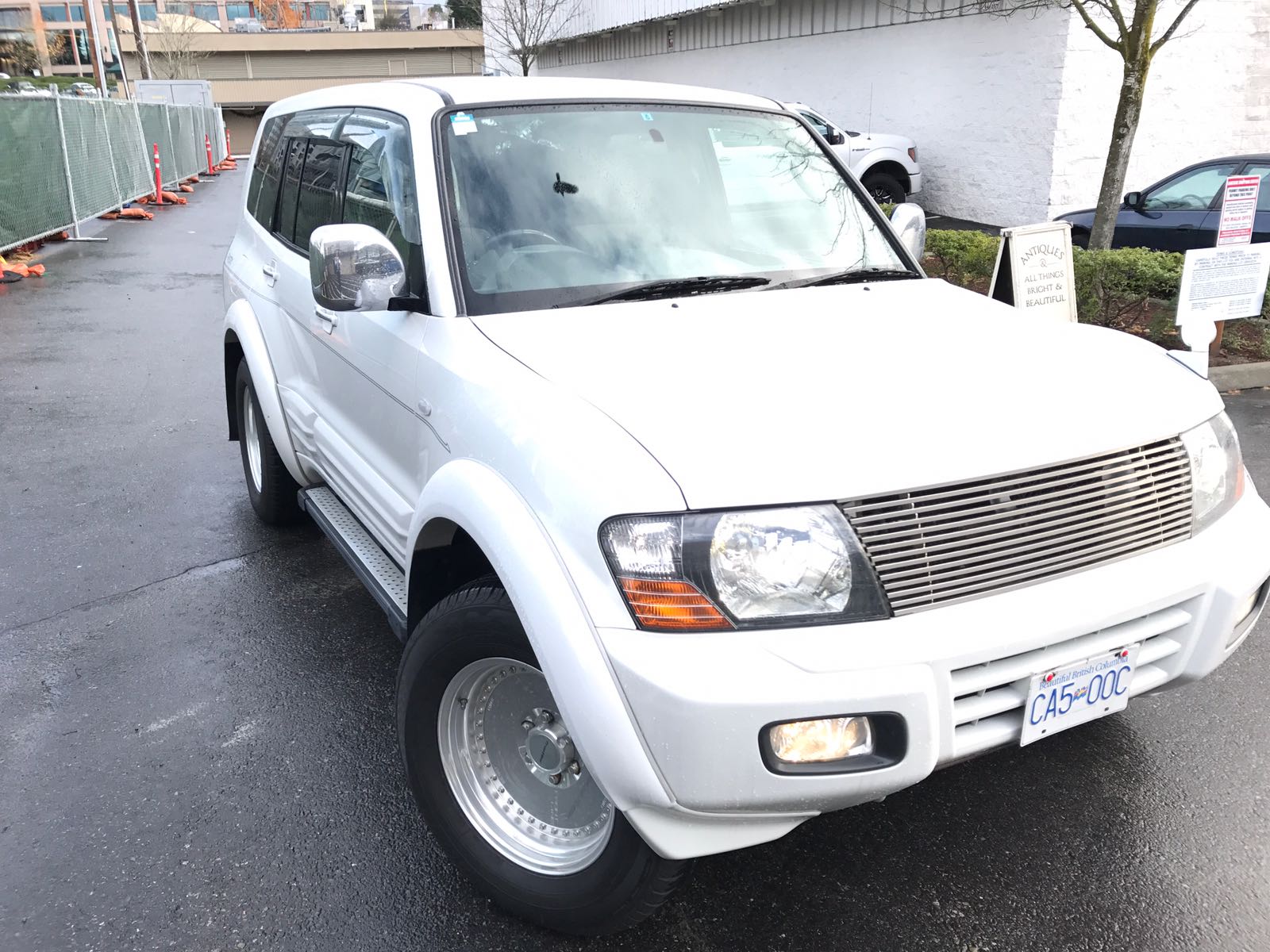 Mitsubishi Pajero 2.5 TDI 3p. Instyle super select