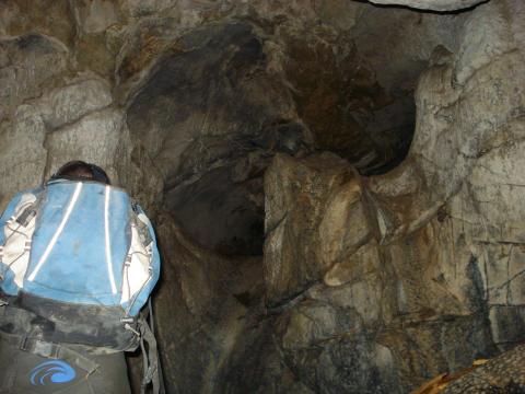 Nitnat Caves
