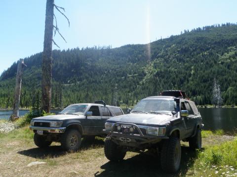 Sherk Lake, BC - 4Runners off road 4x4