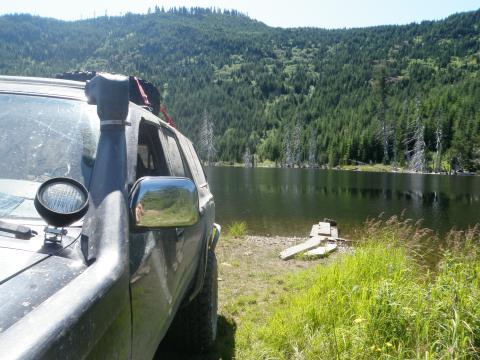 Sherk Lake, BC - 4Runners off road 4x4