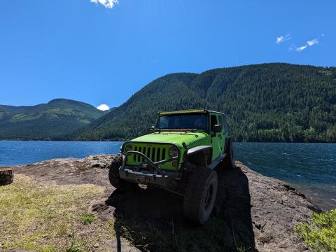 Sproat Lake lakeside camping