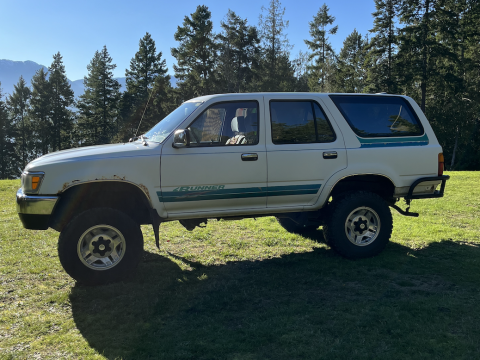 1995 Toyota 4Runner 4x4 - 4cylinder, 5-Speed Manual