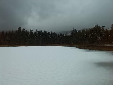 coronation lake was starting to slush. looks like a nice swimming hole. nice dock. 