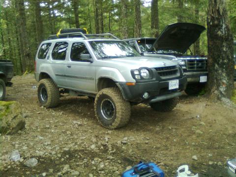 brians brand new datsun. its got 33s