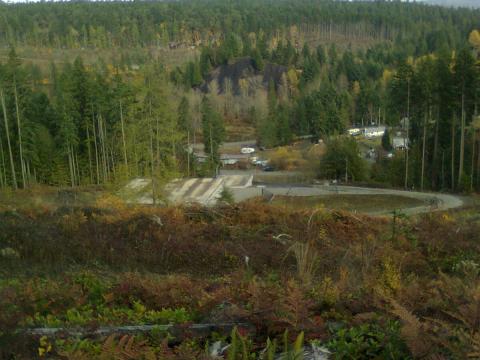 top of pumphouse hill looking at the wall of coal that ext is famous for. 