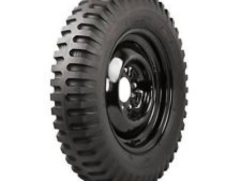typical bias army tire  6 x 32  this is a propper gp tire. tracker is a copy of the gp. 