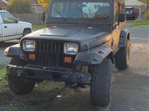 1990 Jeep YJ 4.2 L Weber Carburetor 