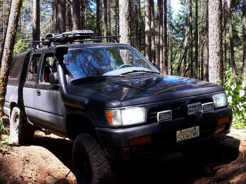 STOLEN!!! 2ND GEN 4RUNNER BLACK WITH SNORKEL